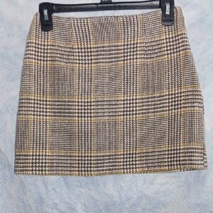 Forever 21 Houndstooth Mini Skirt in Tan/Brown SZ S